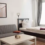 Work And Balcony Appartement *