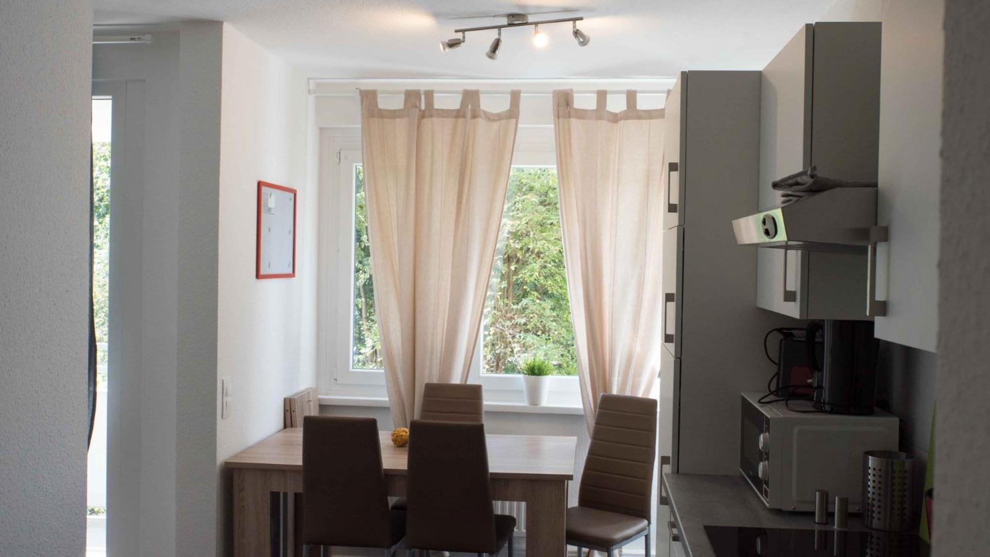 Work And Balcony * Düsseldorf